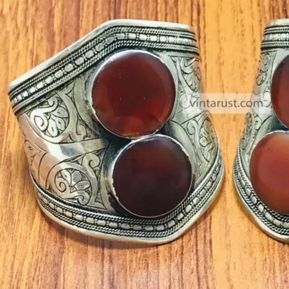 Single Boho Carnelian Stone Cuff: Antique Kuchi Tribal Bracelet - Picture 7 of 15